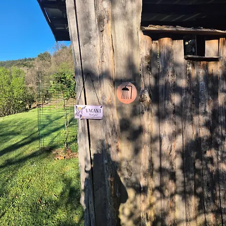 Tente A La Ferme Campingplatz